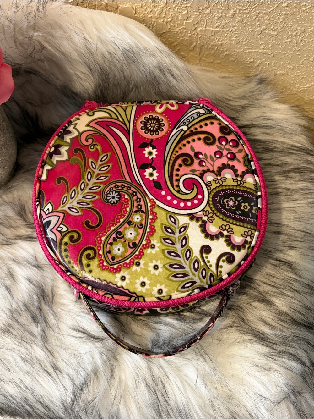Vera Bradley Round Paisley Cosmetic Case in Pink and Green - Picture 7 of 9